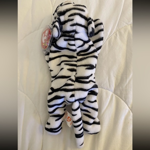 TY Beanie Babies 1996 - Blizzard the white & black Tiger - NWT - Retied & Rare - Picture 6 of 9